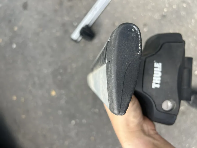 imagine 3  pentru anuntul Vand sistem de bare bari transversale Thule Wingbar 135cm Seat Ibiza