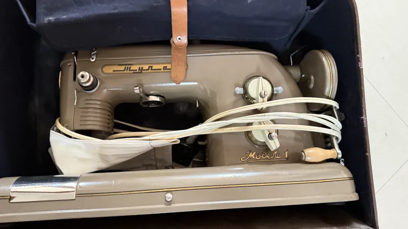 Masina de cusut ruseasca - Veche