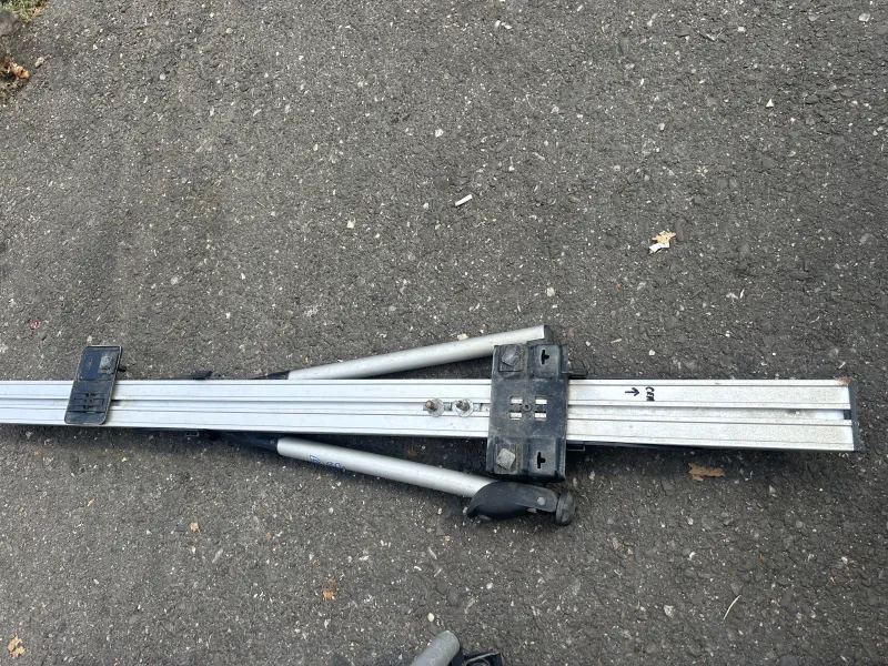 imagine 8  pentru anuntul Suport bicicleta bare portbagaj Thule Biker