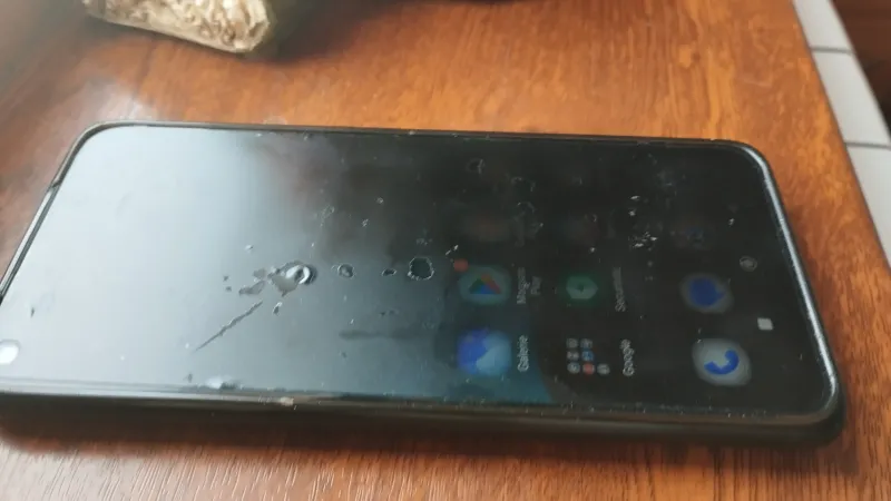 imagine 2  pentru anuntul Vând Xiaomi RedMi Note 9, 128G RAM, dual SIM